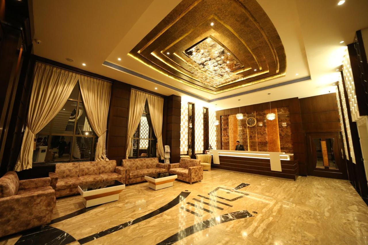 Hotel Prince Viraj Jabalpur Exteriör bild