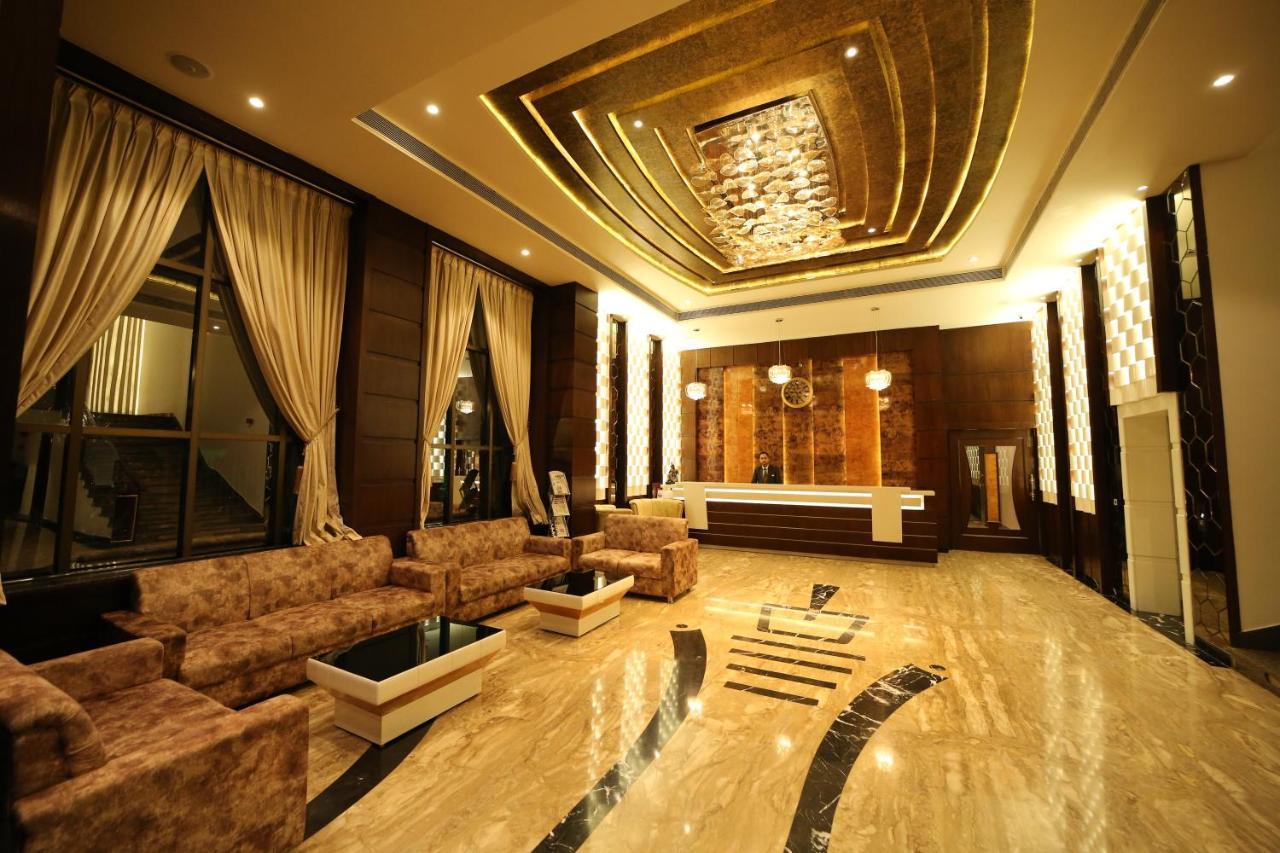 Hotel Prince Viraj Jabalpur Exteriör bild