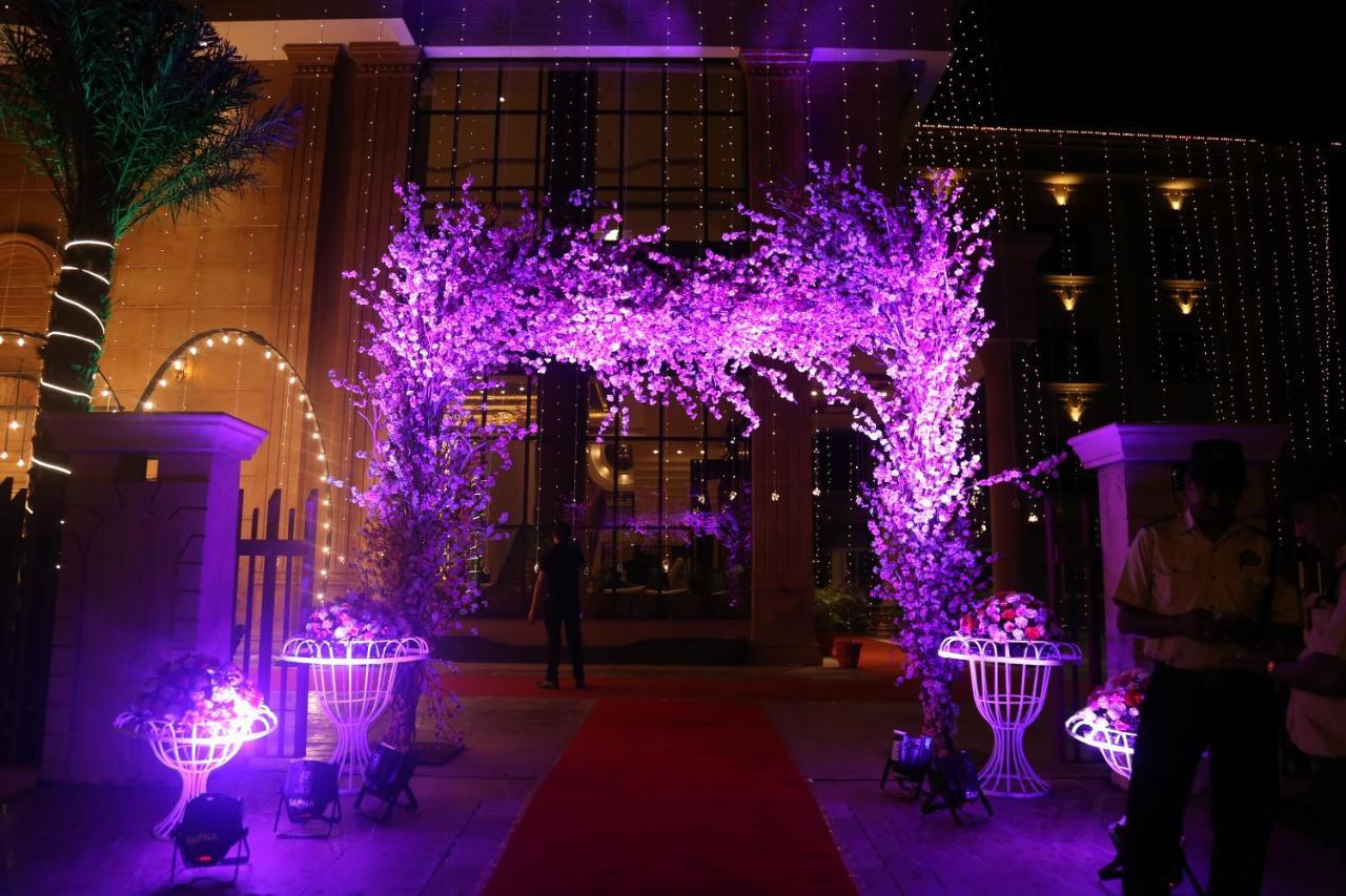 Hotel Prince Viraj Jabalpur Exteriör bild