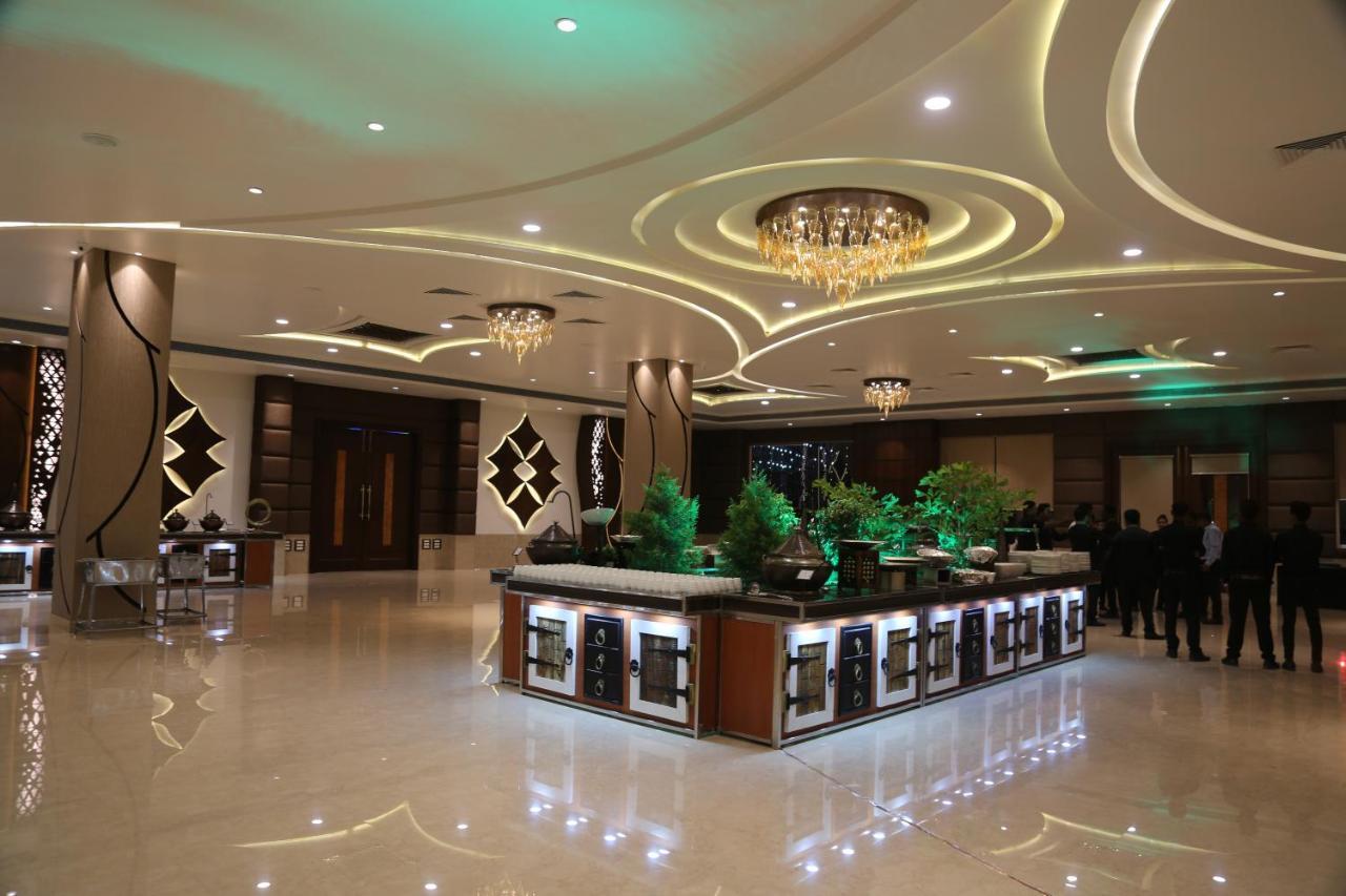 Hotel Prince Viraj Jabalpur Exteriör bild