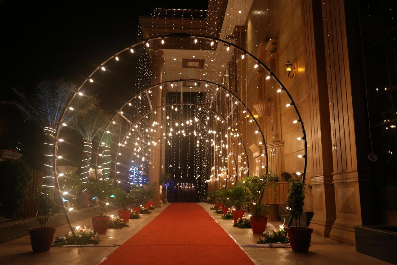 Hotel Prince Viraj Jabalpur Exteriör bild